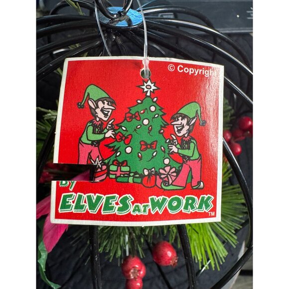 9" Hanging Ball With Artificial Pine & Berry Arrangement In Black Metal Cage Des - Picture 3 of 11